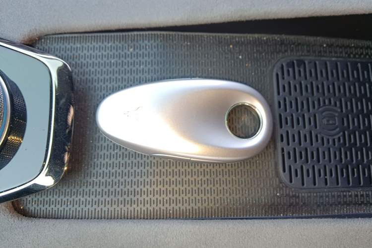 Used VOYAH PASSION 2024 PHEV Four-Wheel Drive Ultra-Long Range Flagship Model
