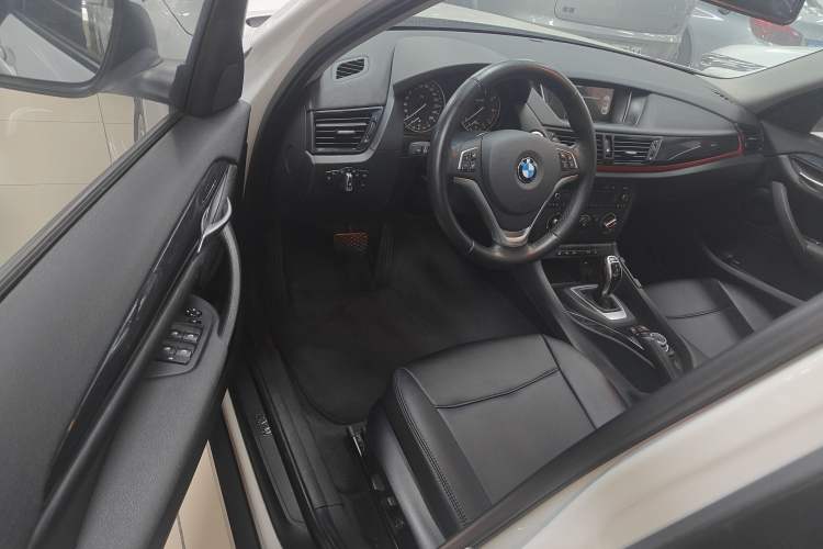 Used BMW X1 2015 sDrive18i Fashion Upgrade Edition