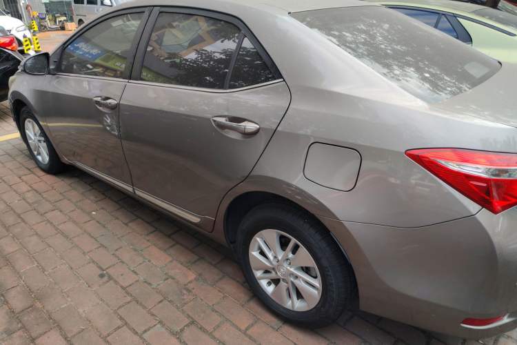 Used Toyota Corolla 2017 1.2T CVT GL-i
