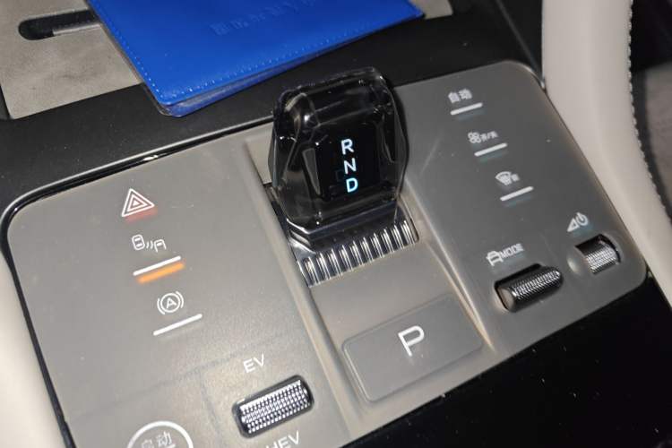 Used BYD Song PLUS New Energy 2025 DM-i 160KM Flagship Model Gear Lever