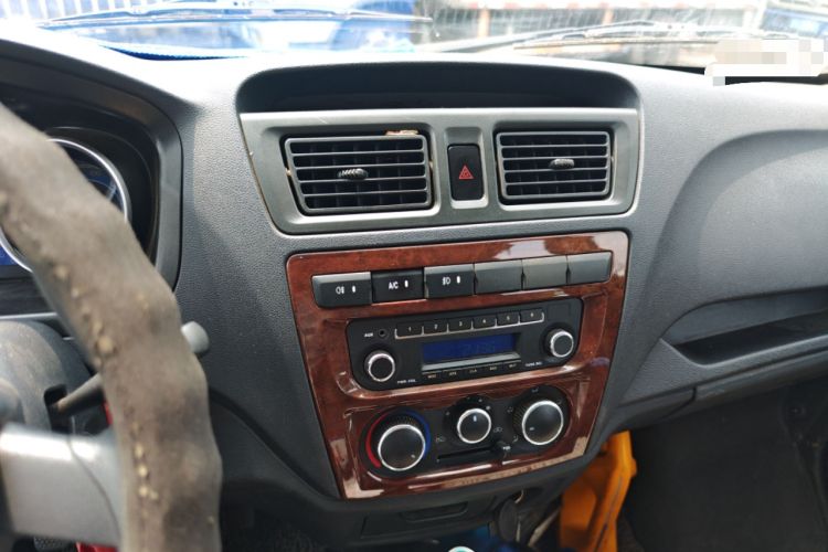 Used CHANGAN KAICHENG Ruixing M60 2019 1.5L Base Version China VI Standard 2-Seater Van with DAM15KR Engine Audio And AC Panel