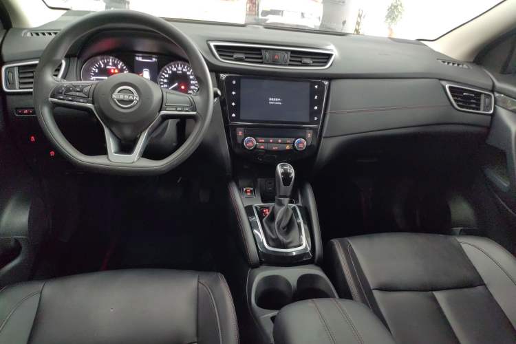 Used Nissan Qashqai 2023 Classic 2.0L CVT XV Comfort Edition Center Console