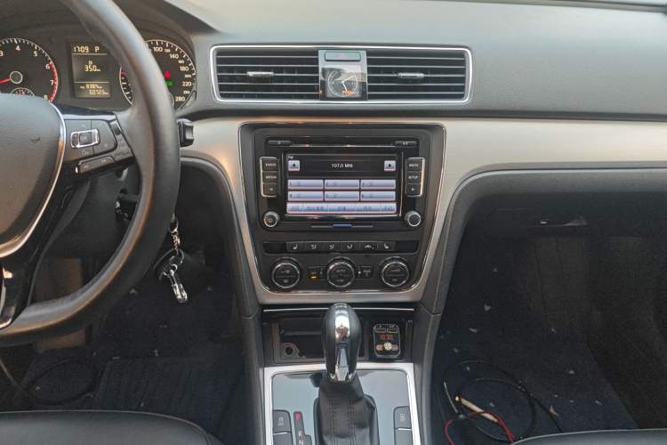 Used Volkswagen Passat 2014 1.8TSI DSG Prestige Edition
