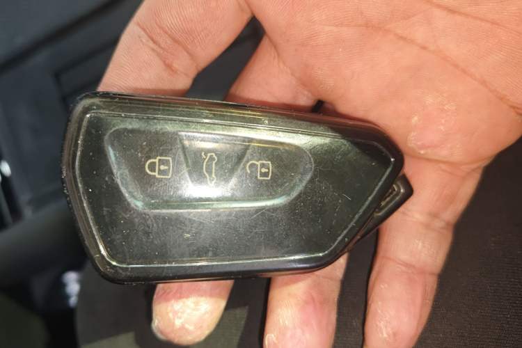 Used Volkswagen ID.UNYX 2024 Pro Long-Range Version