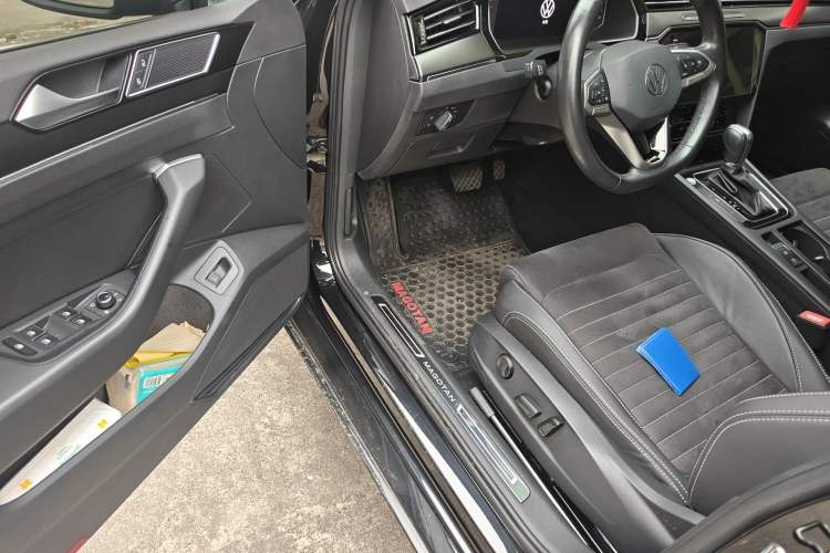 Used Volkswagen Magotan 2020 330TSI DSG Luxury Edition Driver Seat