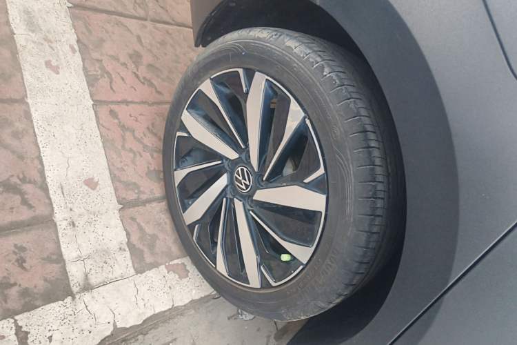 Used Volkswagen Passat 2022 330TSI Elite Edition Right Rear Wheel Hub