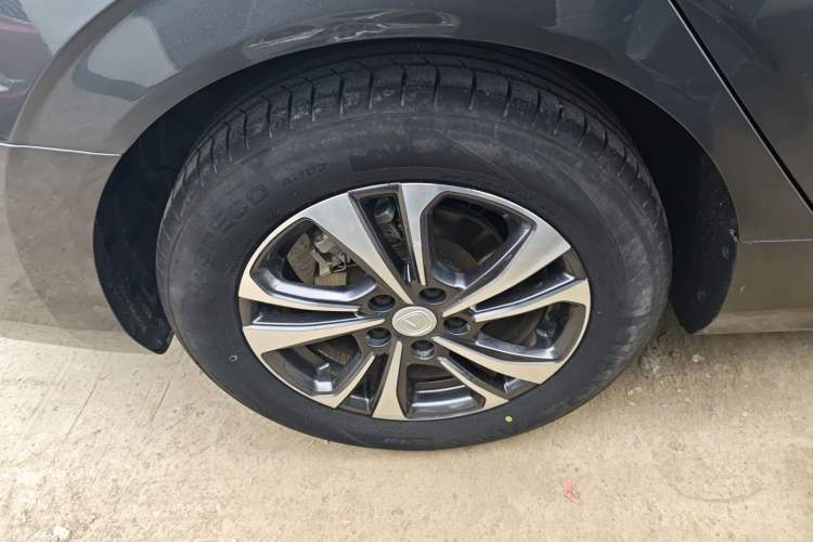 Used CHANGAN Eado 2023 Changan Edition PLUS Blue Whale NE 1.4T GDI DCT Prestige Version Right Rear Wheel Hub