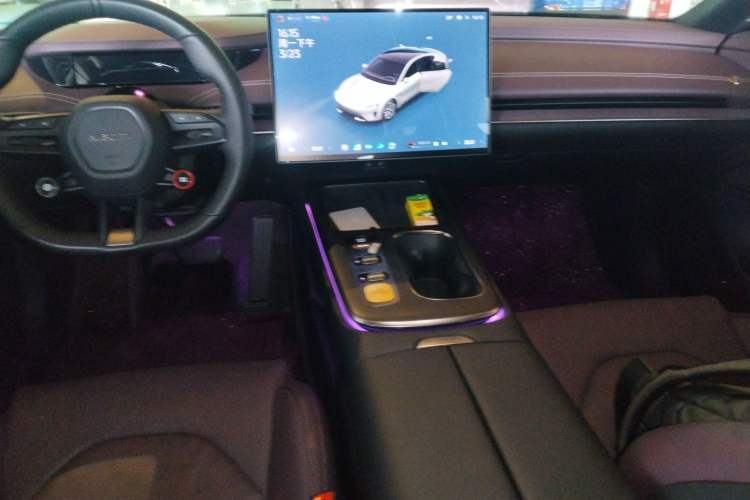 Used Xiaomi Auto SU7 2024 Rear-Drive Long-Range Intelligent Driving Version
