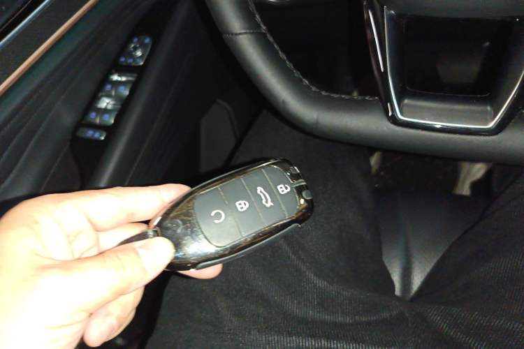 Used Chery Tiggo 9 2023 2.0T Dual-Clutch Two-Wheel Drive Luxury Edition 7 Seats
