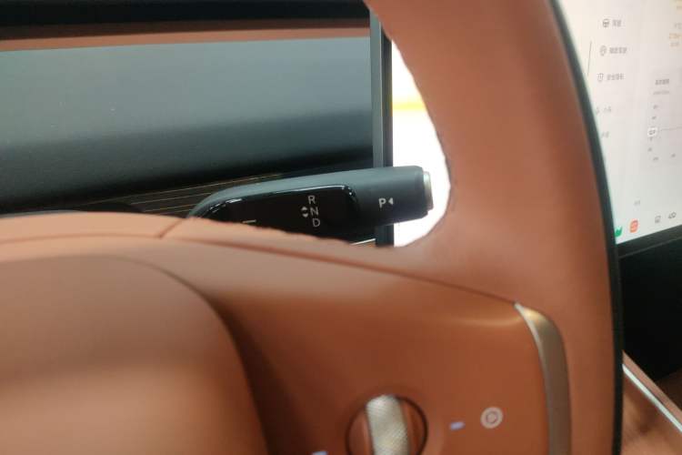 Used ONVO L60 2024 60 kWh Rear-Drive Version