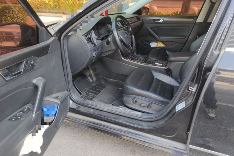 Used Volkswagen Passat 2017 330TSI DSG Prestige Edition Driver Seat