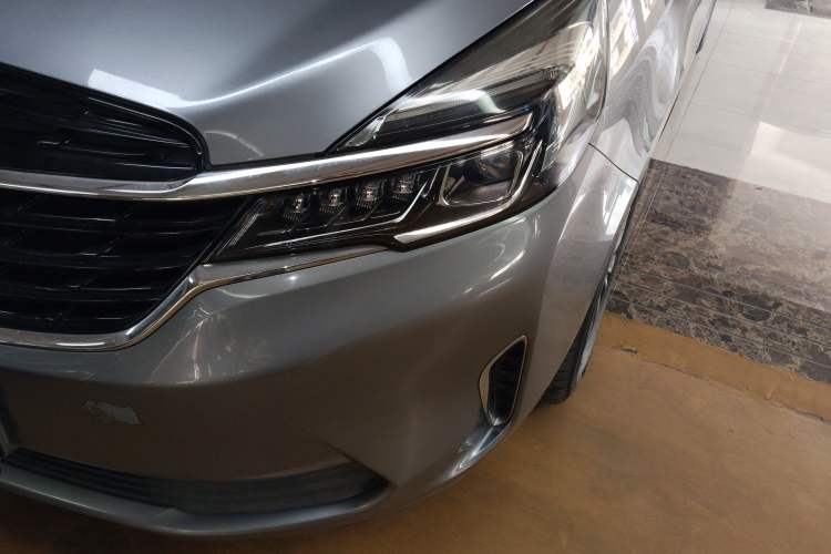 Used Buick GL8 2021 Land Cruiser Executive Class 652T Luxury Model
