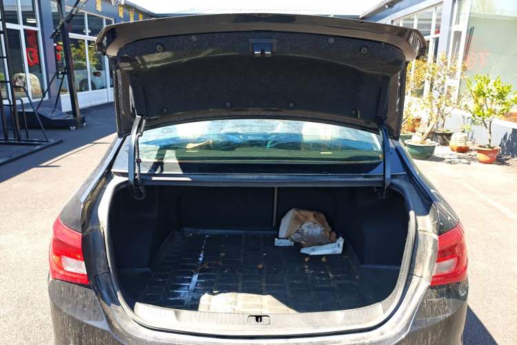 Used Buick GT 2015 15N Automatic Elite Version Trunk