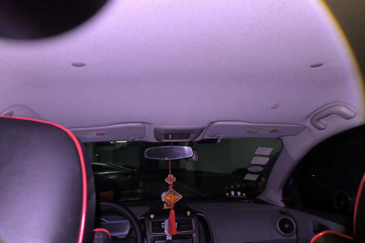 Used Chevrolet Aveo Sonic 2014 Sedan 1.4SL AT Fashion Edition Headliner