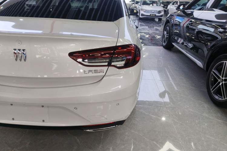 Used Buick Regal 2024 Revised 25T Ultra-Comfort Edition Right Rear Taillight