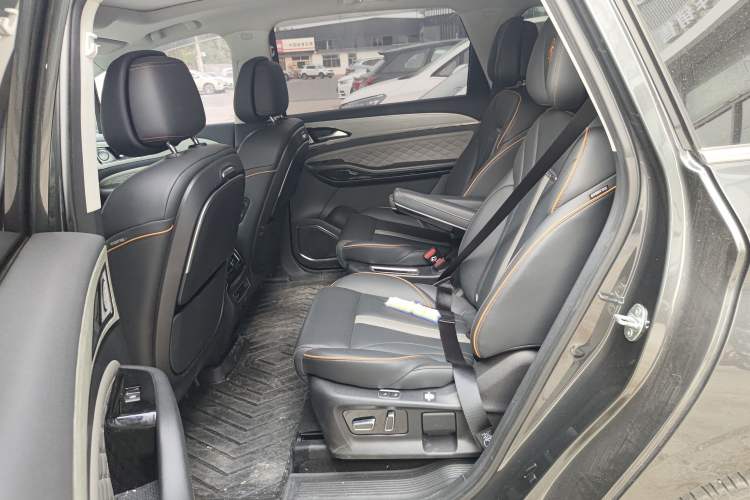 Used FORTHING Yacht 2024 1.5T DCT Guanhai Edition