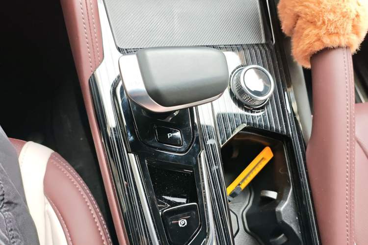 Used Geely Auto Monjaro L 2024 2.0TD High-Power Automatic Two-Wheel Drive Yunqi Version