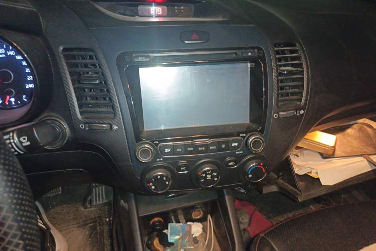 Used Kia K3 2016 1.6L Automatic GLS Audio And AC Panel