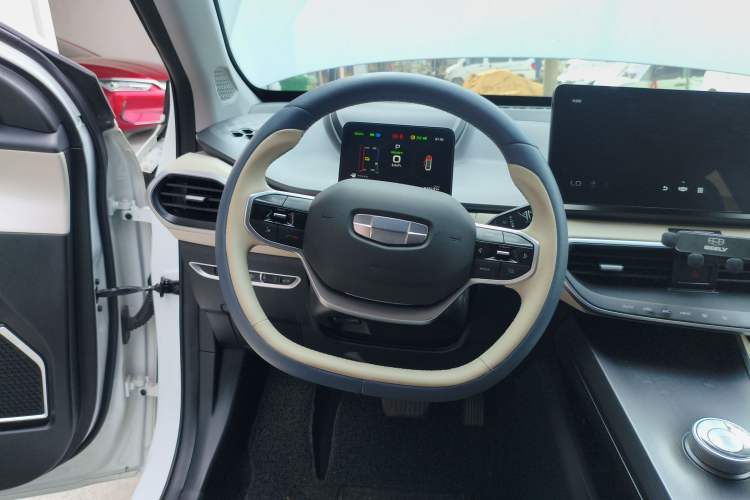 Used Geometry A 2021 Pro Enjoy High-Dimensional Range Edition 430 km A430 Cubic Version
