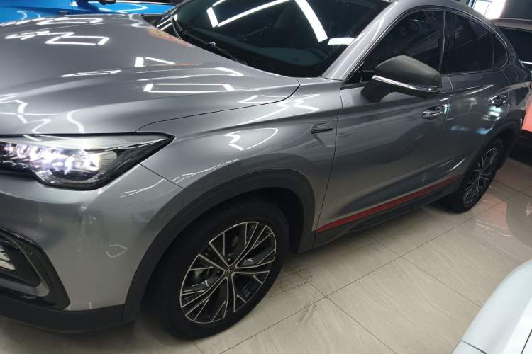 Used Changan CS85 COUPE 2023 1.5T DCT Luxury Version
