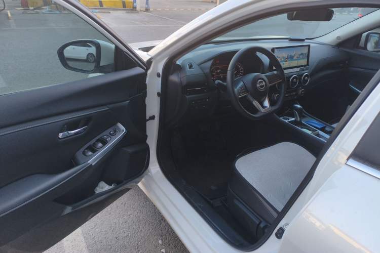 Used Nissan Sylphy 2023 Revised 1.6L CVT Enjoyment Edition