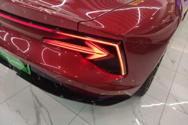 Used MG Cyberster 2024 501km Charming & Heartwarming Edition
