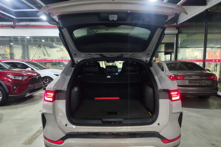 Used BYD Song PLUS New Energy 2023 Champion Edition EV 520KM Flagship Model