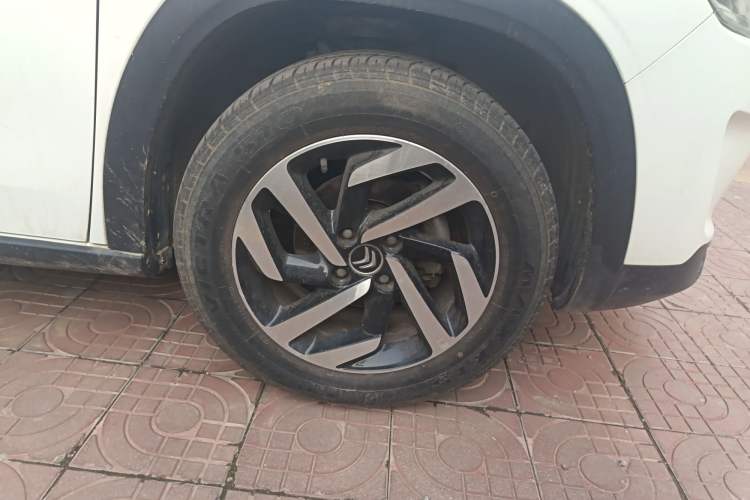 Used Citroen C3-XR 2015 1.6L Manual Pioneer Model Right Front Wheel Hub