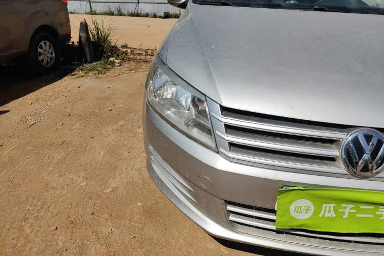 Used Volkswagen Santana 2015 1.6L Manual Fashion Edition Right Front Headlight