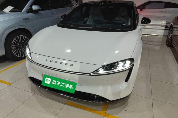 Used Hima Luxeed S7 2024 Max Rear-Drive Long-Range Intelligent Driving Version