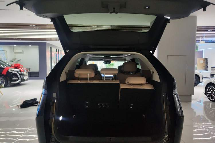 Used XPeng X9 2026 Model—Range-Extended Version 1602 Ultra