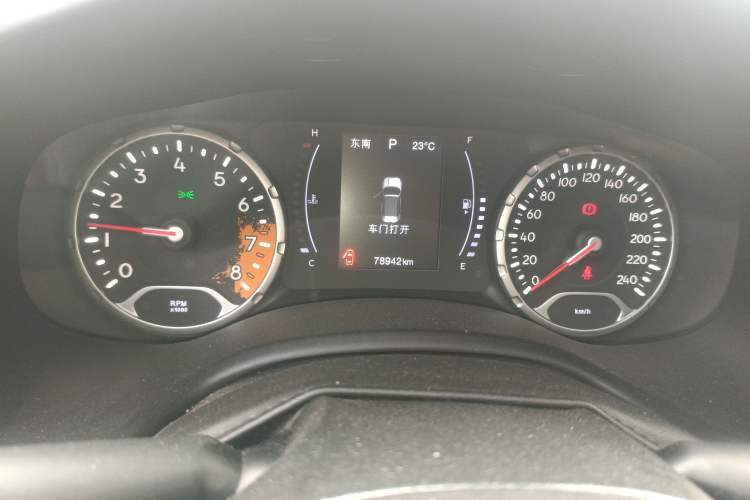 Used Jeep Renegade 2018 Connected Large Screen Version 180T Automatic Jingneng Version Odometer Close Up