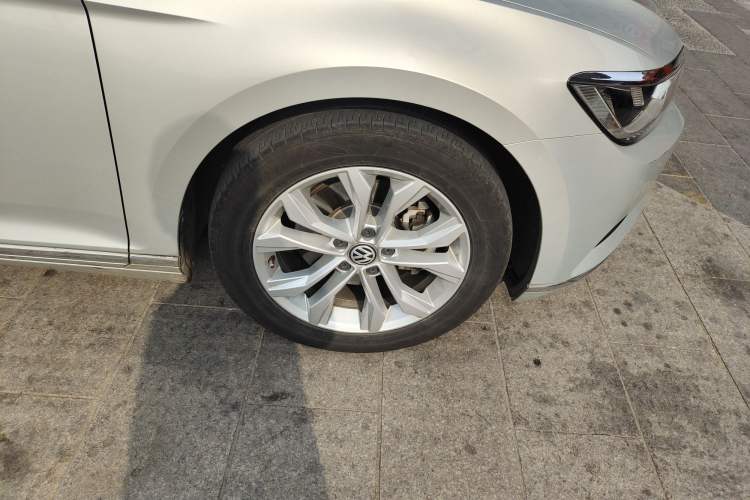 Used Volkswagen Magotan 2018 330TSI DSG Luxury Model