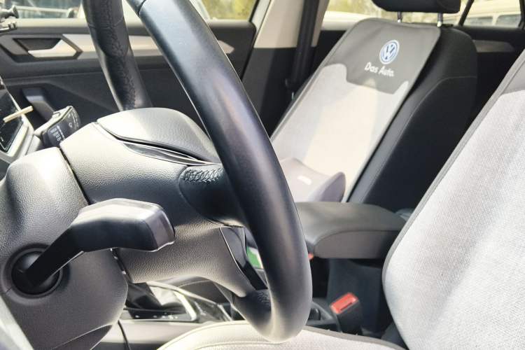 Used Volkswagen T-ROC 2022 280TSI DSG Two-Wheel Drive Elite PLUS Left Front Seat