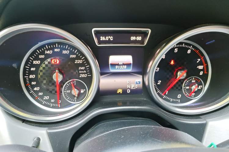 Used Mercedes-Benz GLE 2016 GLE 450 AMG 4MATIC Odometer Close Up