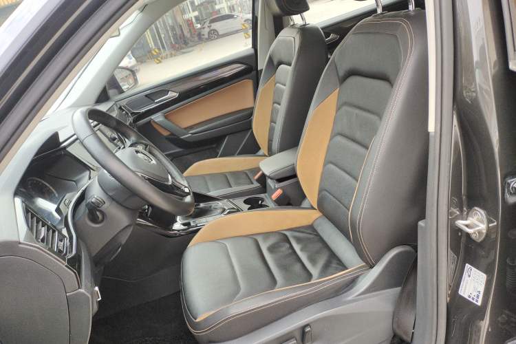 Used Volkswagen Tayron 2019 330TSI Two-Wheel-Drive Luxury Version China V Emission Standard
