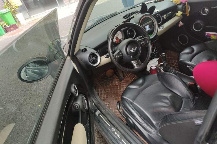 Used MINI 2011 1.6L COOPER Excitement
