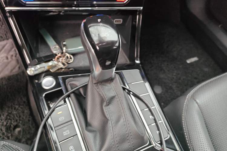 Used Volkswagen Passat 2022 330TSI Starry Luxury Edition – Exclusive Special Edition