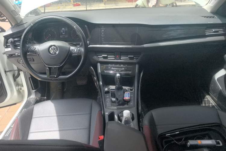 Used Volkswagen Bora 2020 1.5L Automatic Elite Version Center Console