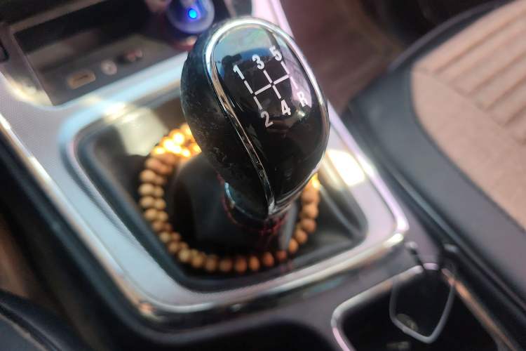 Used Baojun 560 2015 1.8L manual luxury version