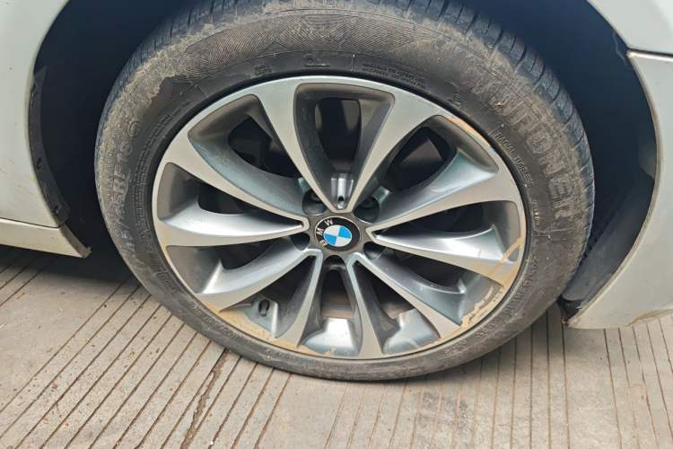 Used BMW 5 Series 2017 525Li Leading Model
