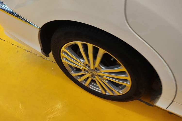 Used Honda Elysion 2016 2.4L Classic Edition
