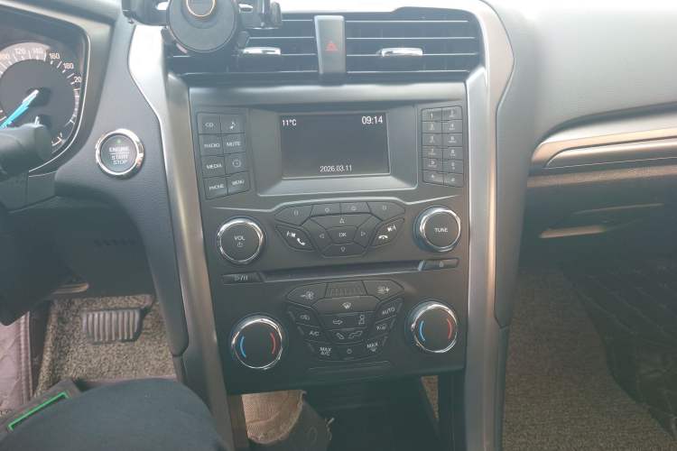 Used Ford Mondeo 2017 EcoBoost 200 Stylish Model
