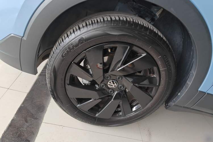 Used Volkswagen Tharu 2025 NewRui 300TSI Prestige Edition
