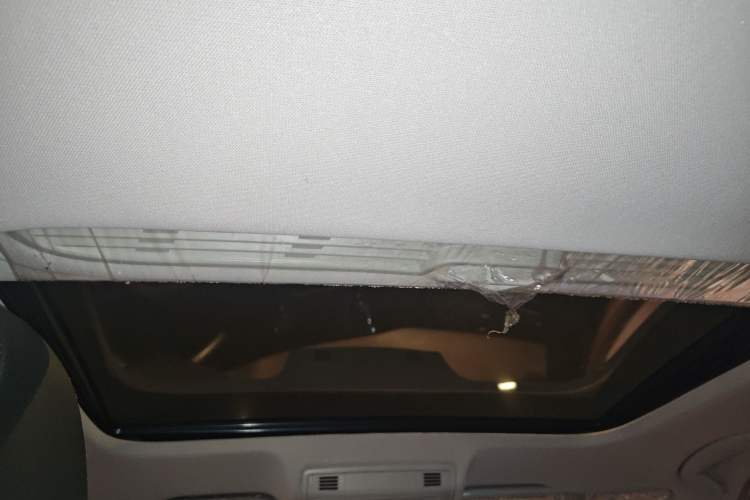 Used Volkswagen Bora 2020 1.5L Automatic Comfort Model Headliner