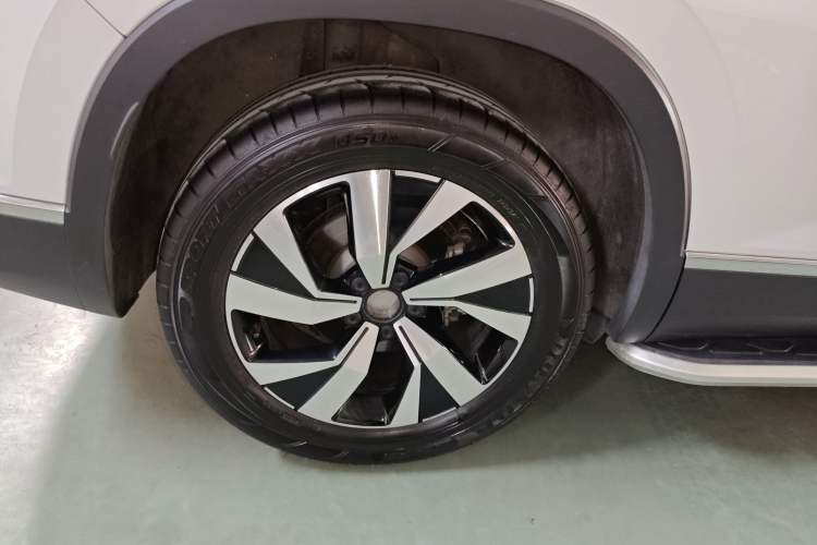 Used Volkswagen Tayron 2020 330TSI Two-Wheel Drive Luxury Smart Connectivity Version
