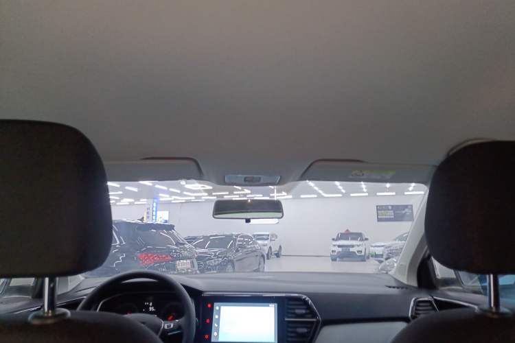 Used Jetta VS5 2022 280TSI Manual Advanced Trim
