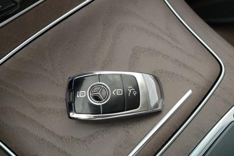 Used Mercedes-Benz E-Class 2021 Restyled E 300 L Luxury Edition
