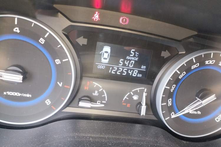 Used Changan Alsvin V7 2015 1.6L Manual Enjoyment Model China IV Standard
