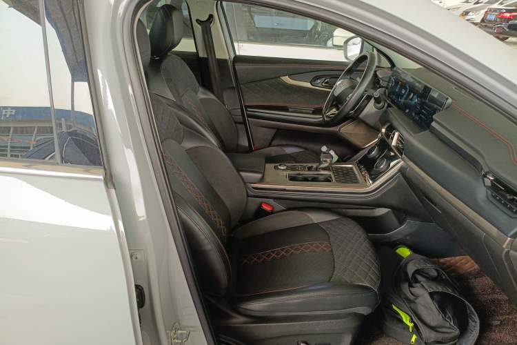 Used EXEED Lingyun 2021 400T Two-Wheel Drive Star Prestige Edition
